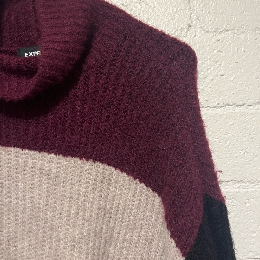 Express Colorblocked Sweater - Picture 5 of 7